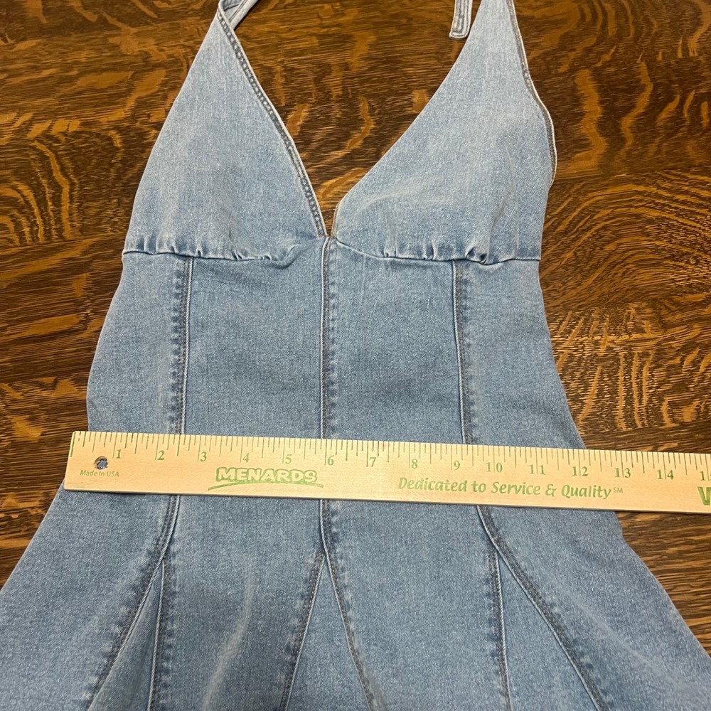 Day + Moon Denim Halter Dress Womens Medium Light Wash Blue Fit & Flare DM1184 - Picture 5 of 8